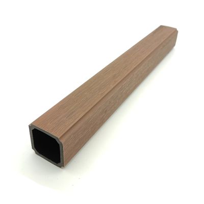 공압출 중공 난간 WPC 발코니 난간 UV 저항성 PE 캡핑 50x50