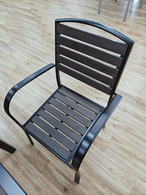 야외 생활을 재정의 : 프리미엄 WPC 정원 의자 및 테이블