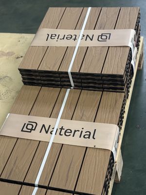 500x500mm WPC DIY 바닥재: 공간을 쉽게 재정의하세요