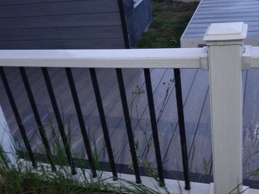 농장 경계를 위한 친환경 재활용 WPC 펜싱 흰개미 방지