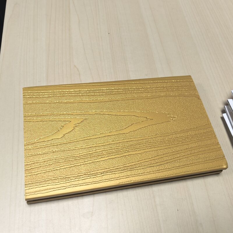 럭셔리한 PATINA GLIMMER GOLD 데크가 있는 금속 WPC 패널