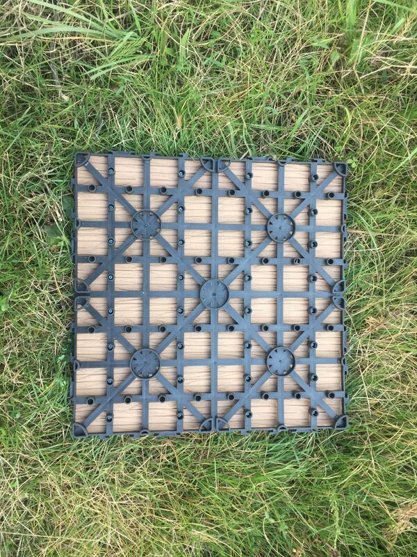 DIY WPC 데크 타일 30*30CM 천연 나뭇결 야외 바닥재(가정 테라스)