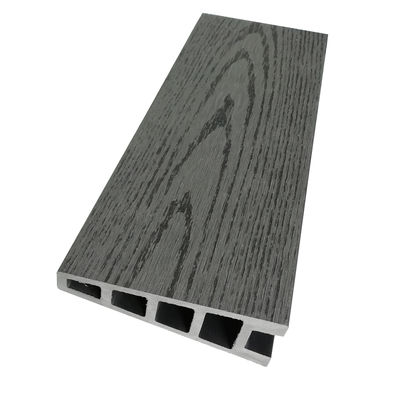 뒤뜰 훈장을 위한 설계된 목제 에코 판금 WPC 클래딩 벽면